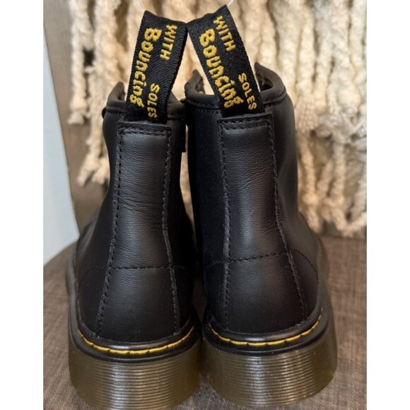 Doc Martens Delaney Youth US 1 Girls Black Leather Combat Boots Zip Ankle Dr - Picture 8 of 11
